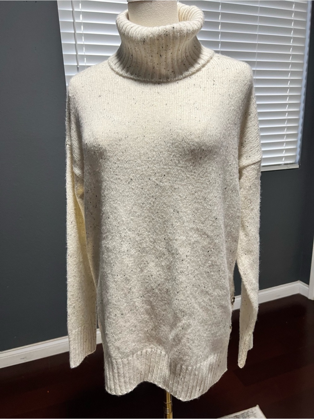 New Cynthia Rowley  Cream Turtleneck Cozy Knit Sweater with Button Detail. Med